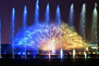 阿拉善盟额济纳旗策克口岸 阿拉善盟额济纳旗策克口岸